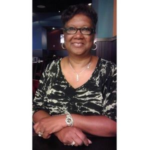 Meet your Posher, Renee